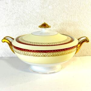 Vintage Covered Serving Dish REGAL CHINA Japan Footed Gold Trim 5 Cup Caoacity